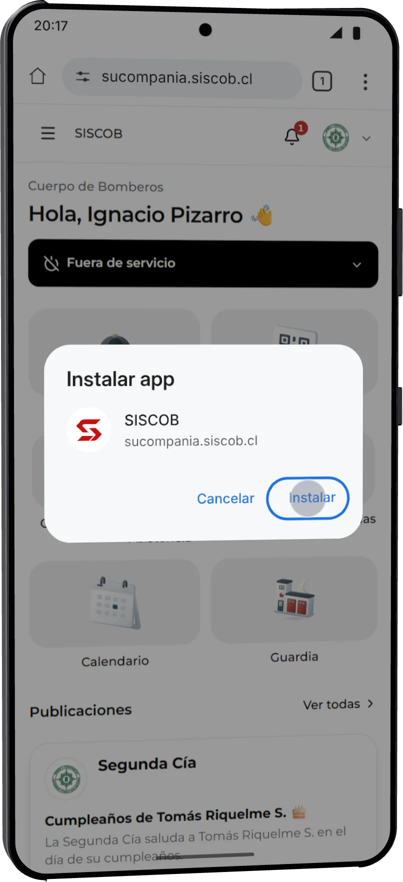 Ventana Instalar app de Chrome con SISCOB y la dirección sucompania.siscob.cl; el dedo toca Instalar.