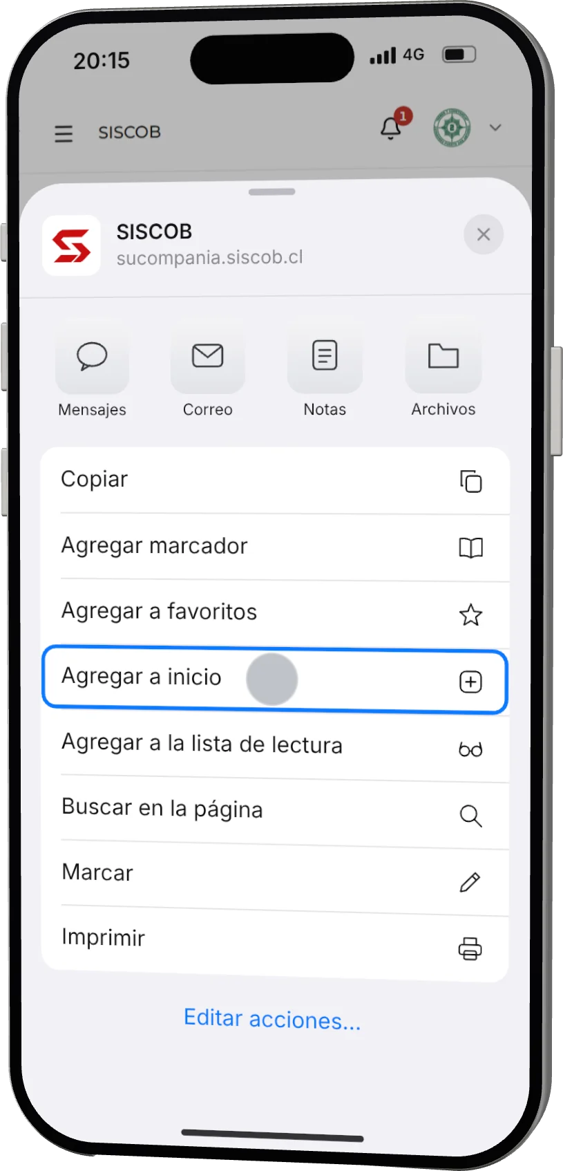 Hoja de Compartir de Safari con la acción Agregar a inicio destacada y el dedo sobre ella.